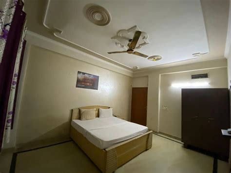 HOTEL DEV PALACE (New Delhi) .